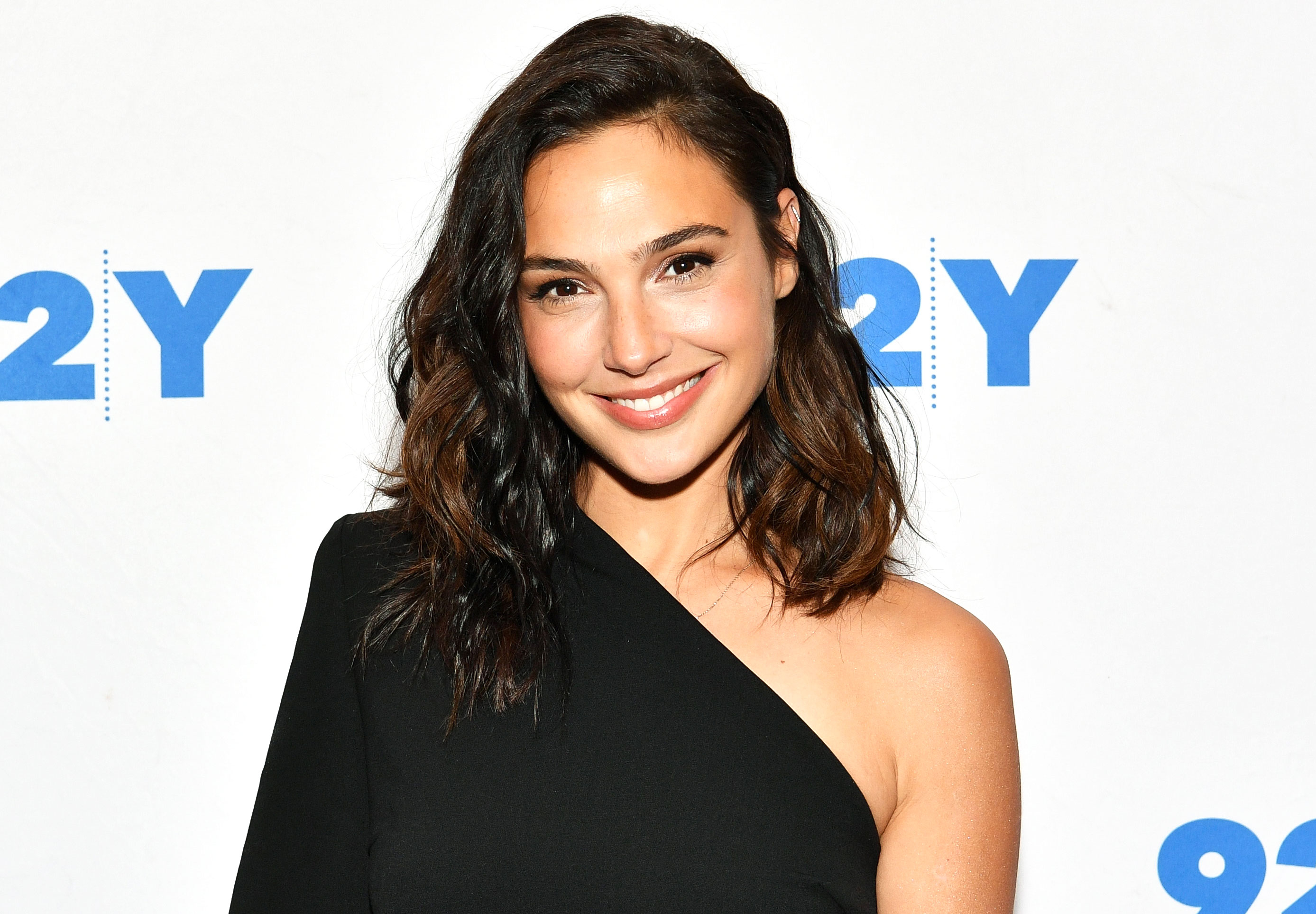 gal-gadot-99fb1b92-c7ea-4e16-a904-536691c658cd