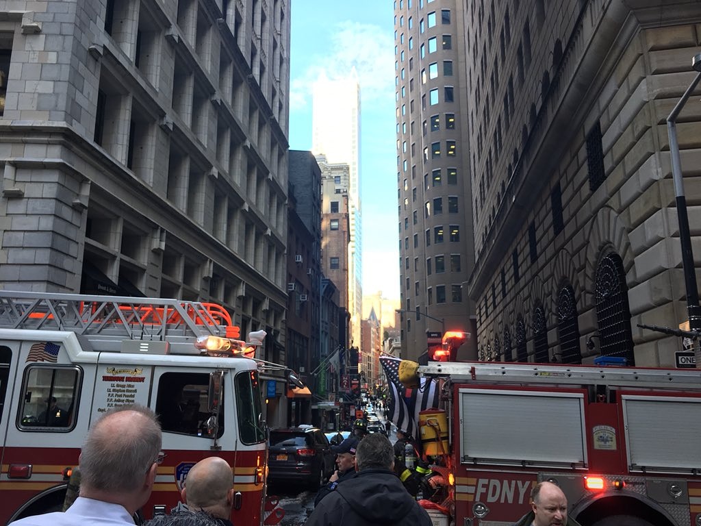 Small Manhole explosion in lower Manhattan