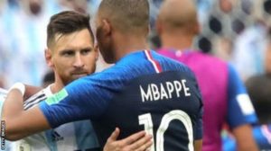 _102276556_mbappeandmessi