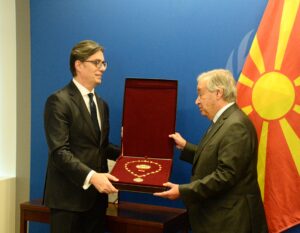Stevo Pendarovski gives Galichnik 60 years traditional necklace to UN General President. Foto credit balkanpress