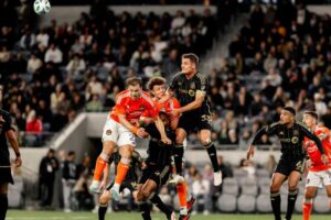 LAFC DEFEATS HOUSTON 2-0, EXTENDS UNBEATEN STREAK TO FOUR