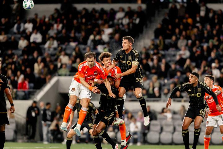 LAFC DEFEATS HOUSTON 2-0, EXTENDS UNBEATEN STREAK TO FOUR