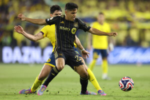 Frankie Amaya #23 of LAFC controls the ball during the FIFA Club World Cup 2025 Play-In match between Los Angeles Football Club and Club America at BMO Stadium on May 31, 2025 in Los Angeles, California. (Photo credit: Luiza Moraes - FIFA