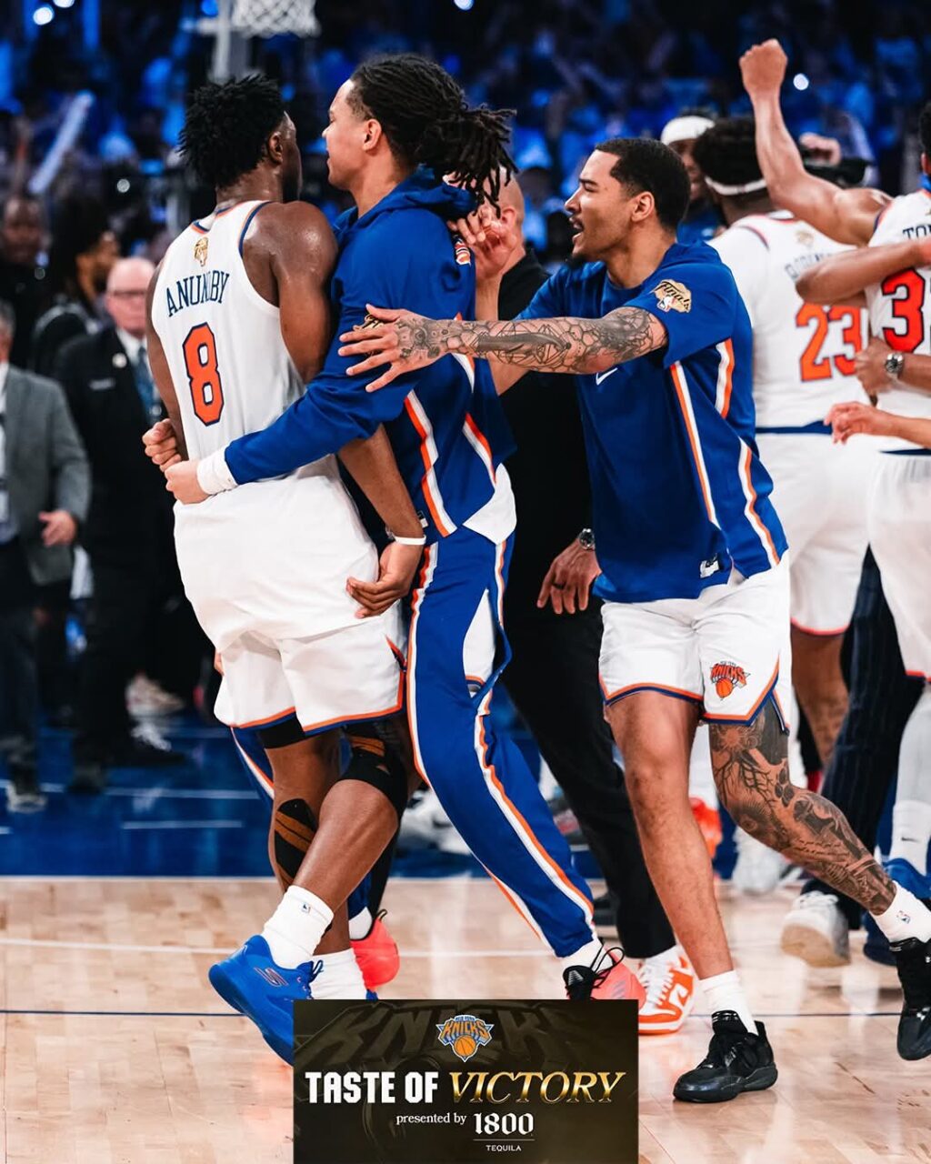 New York Knicks lead the San Antonio Spurs 3-1